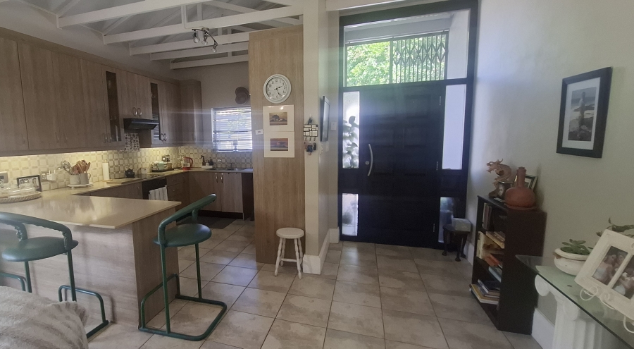 4 Bedroom Property for Sale in Blue Bend Eastern Cape